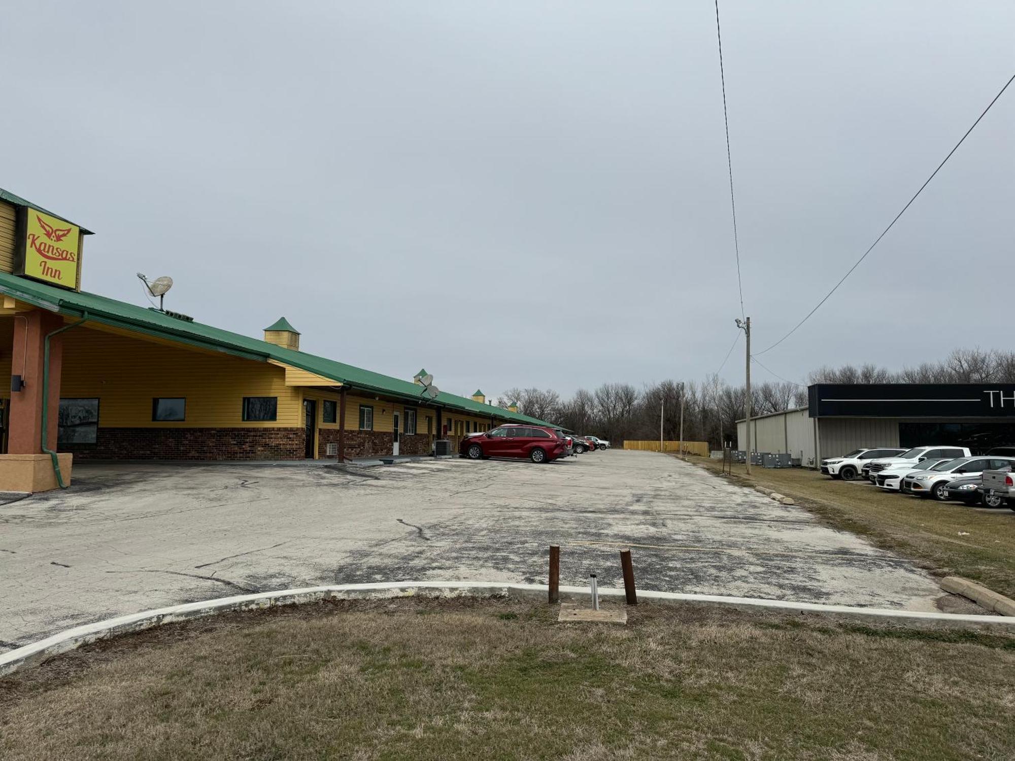 Kansas Inn Independence Экстерьер фото