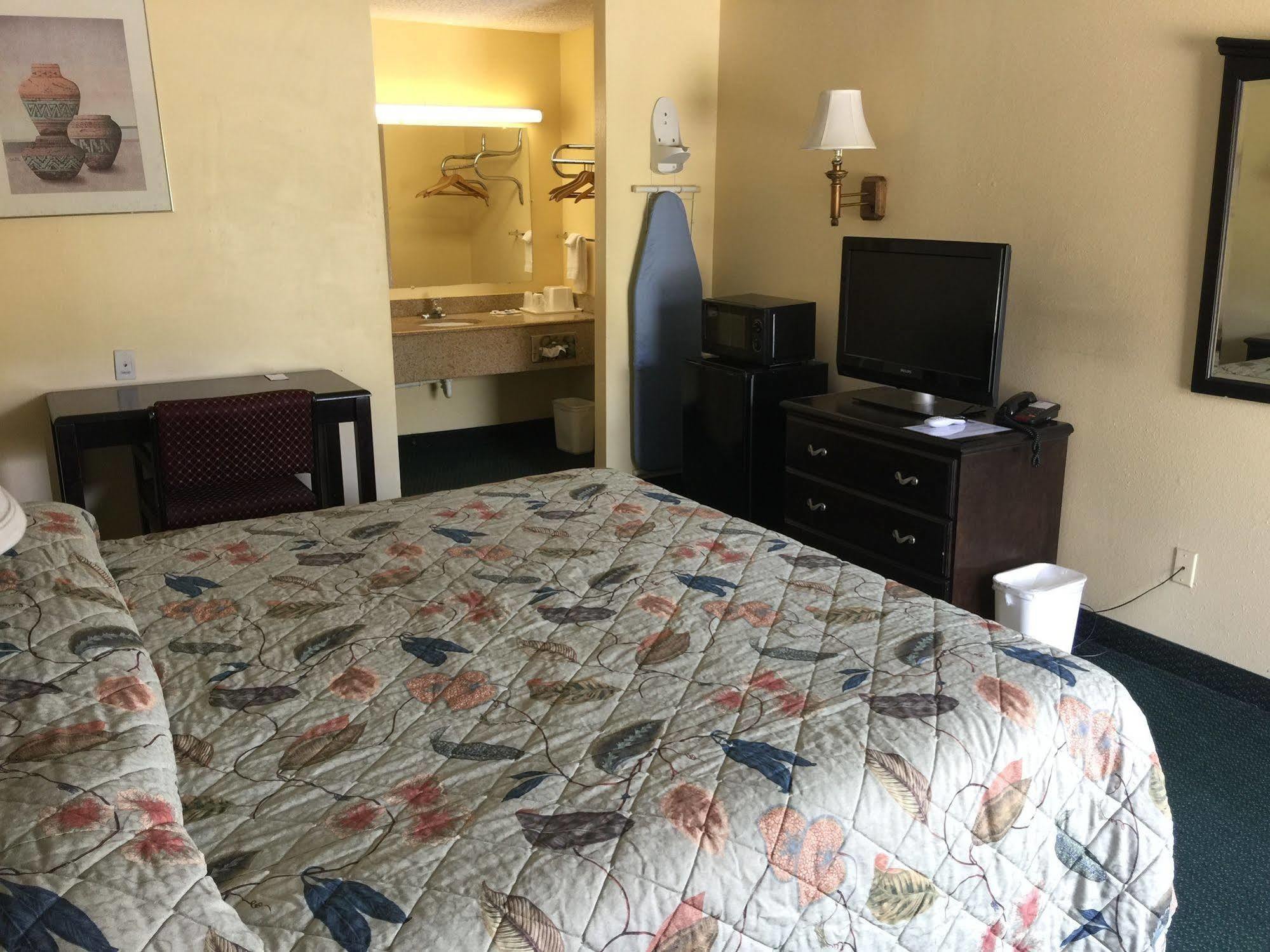 Kansas Inn Independence Экстерьер фото