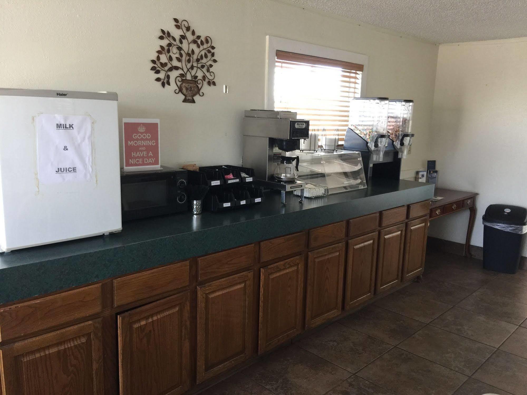 Kansas Inn Independence Экстерьер фото