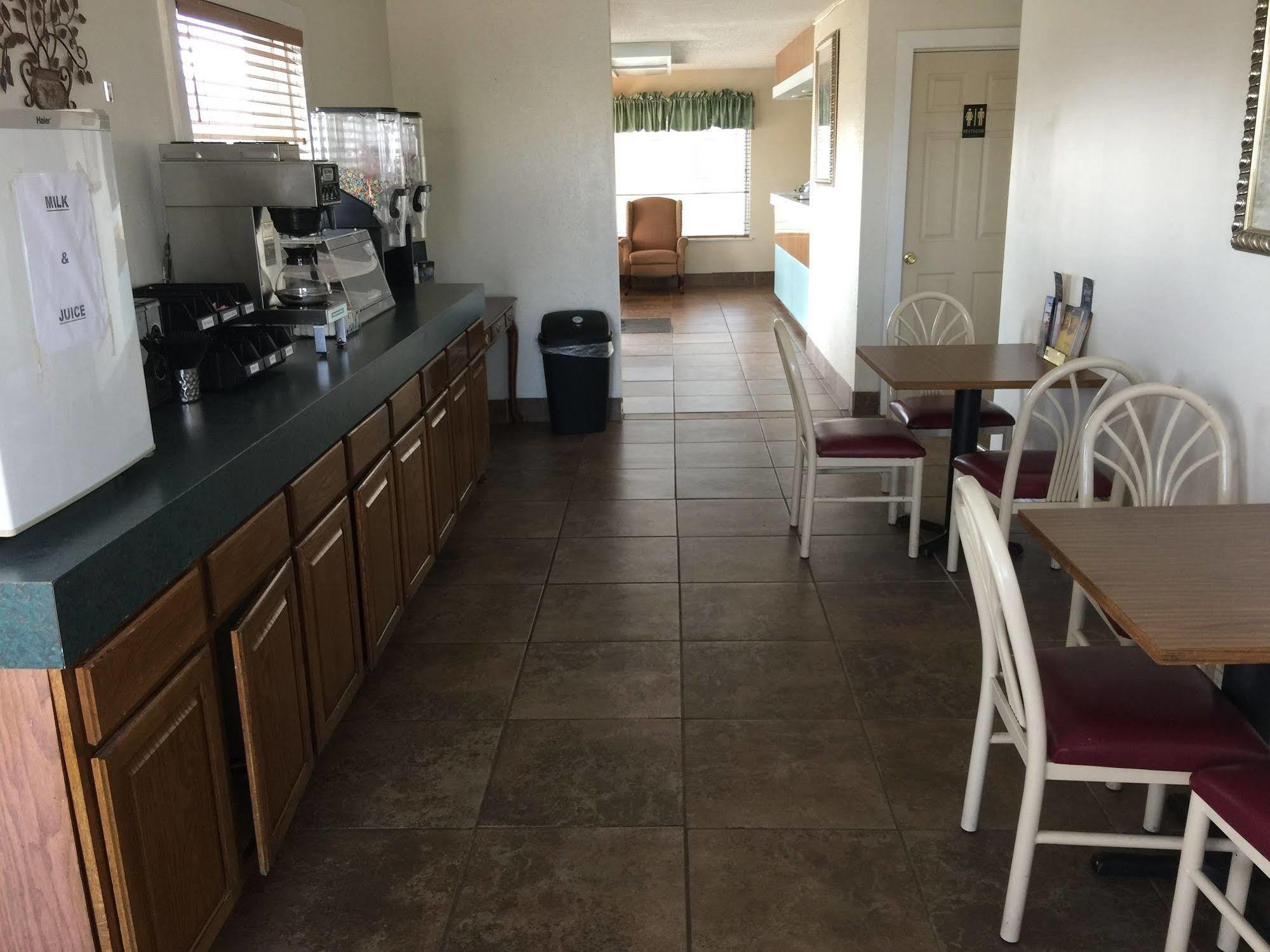 Kansas Inn Independence Экстерьер фото